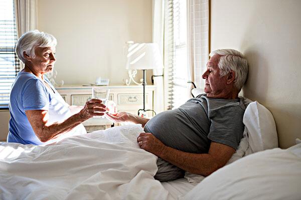 老人瘫痪在床能活多久？瘫痪有哪些种类?